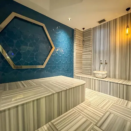 Qoople C-lounge Cleopatra Apartment